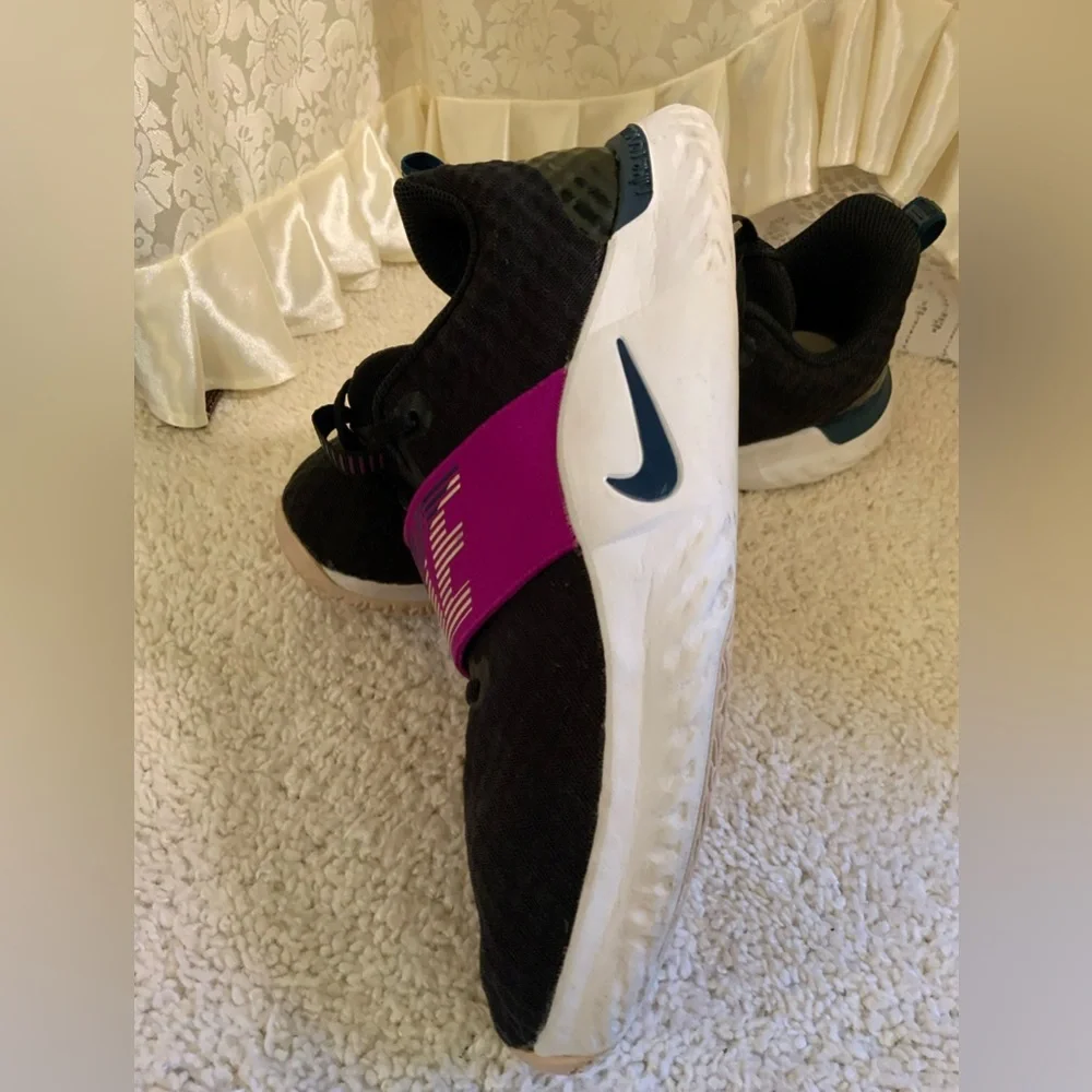 NIKE RENEW MENS SNEAKERS